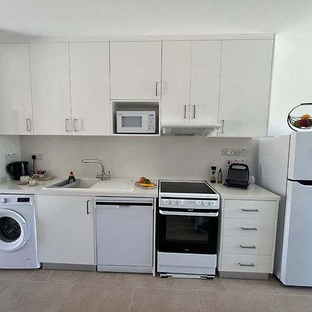 Papho'S Mare Apts Paphos Ngoại thất bức ảnh