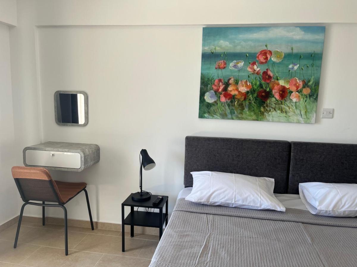 Papho'S Mare Apts Paphos Ngoại thất bức ảnh