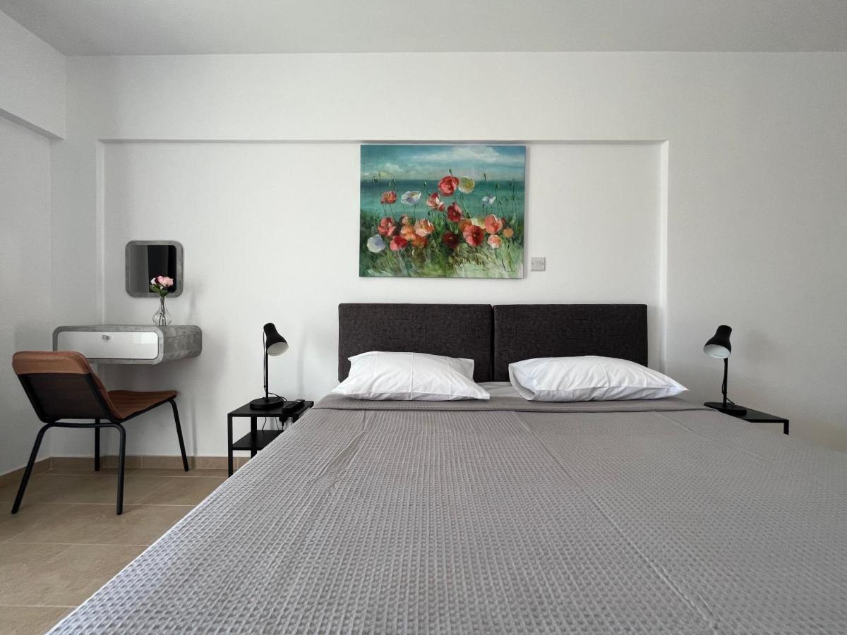 Papho'S Mare Apts Paphos Ngoại thất bức ảnh