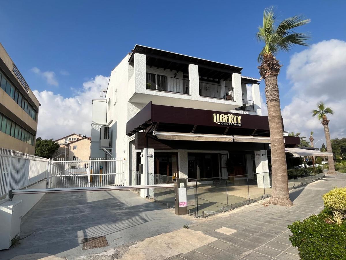 Papho'S Mare Apts Paphos Ngoại thất bức ảnh
